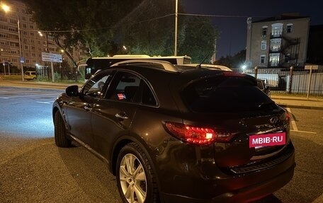Infiniti QX70, 2013 год, 2 150 000 рублей, 8 фотография