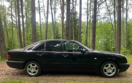 Mercedes-Benz E-Класс, 1998 год, 495 000 рублей, 4 фотография