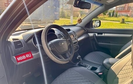 KIA Sorento II рестайлинг, 2015 год, 2 100 000 рублей, 18 фотография
