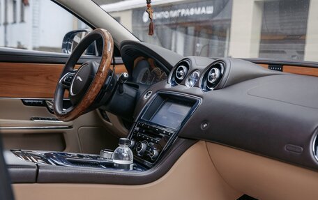 Jaguar XJ IV (X351), 2010 год, 2 400 000 рублей, 22 фотография