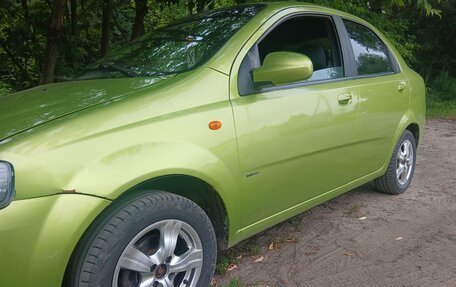 Chevrolet Aveo III, 2004 год, 200 000 рублей, 3 фотография