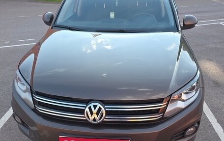 Volkswagen Tiguan I, 2015 год, 1 399 999 рублей, 1 фотография