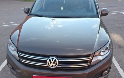 Volkswagen Tiguan I, 2015 год, 1 399 999 рублей, 1 фотография