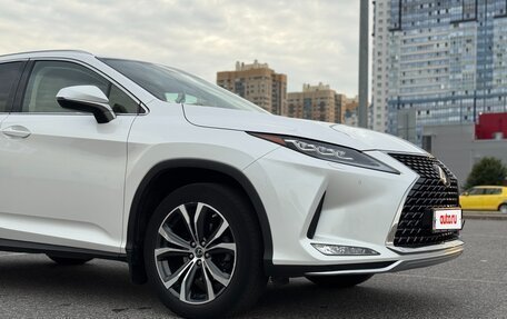 Lexus RX IV рестайлинг, 2021 год, 5 200 000 рублей, 4 фотография