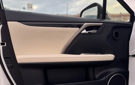 Lexus RX IV рестайлинг, 2021 год, 5 200 000 рублей, 16 фотография