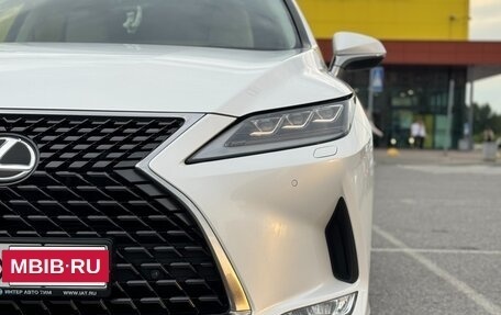 Lexus RX IV рестайлинг, 2021 год, 5 200 000 рублей, 2 фотография