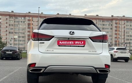 Lexus RX IV рестайлинг, 2021 год, 5 200 000 рублей, 11 фотография