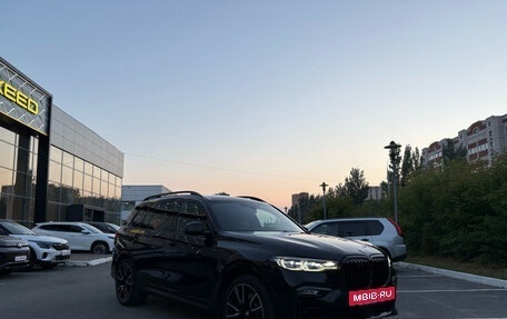 BMW X7, 2021 год, 7 450 000 рублей, 3 фотография