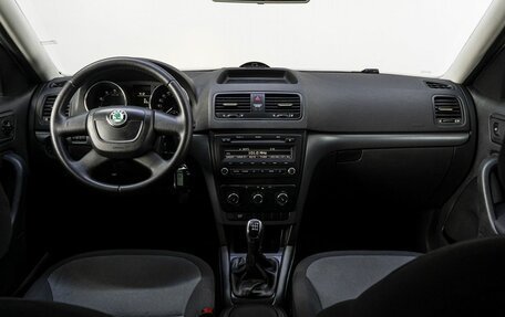 Skoda Yeti I рестайлинг, 2012 год, 649 000 рублей, 15 фотография