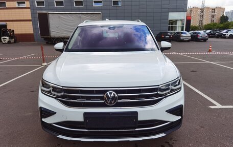 Volkswagen Tiguan II, 2023 год, 3 250 000 рублей, 8 фотография