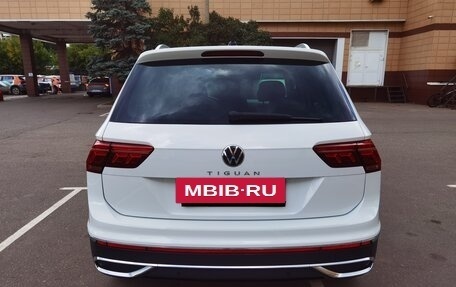 Volkswagen Tiguan II, 2023 год, 3 250 000 рублей, 4 фотография