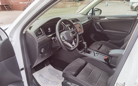 Volkswagen Tiguan II, 2023 год, 3 250 000 рублей, 15 фотография