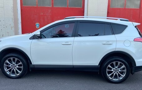 Toyota RAV4, 2016 год, 2 450 000 рублей, 4 фотография