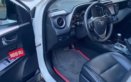 Toyota RAV4, 2016 год, 2 450 000 рублей, 10 фотография