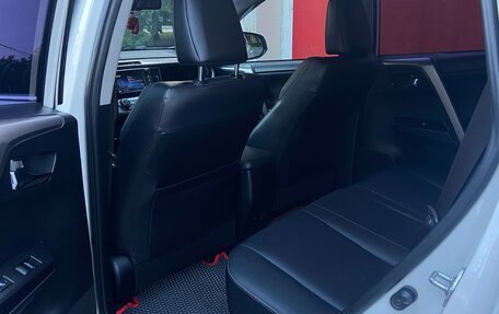 Toyota RAV4, 2016 год, 2 450 000 рублей, 13 фотография