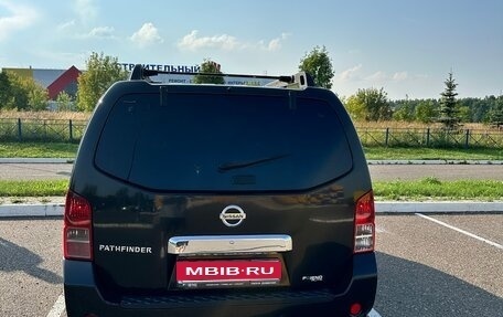 Nissan Pathfinder, 2011 год, 980 000 рублей, 1 фотография
