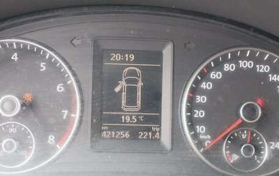 Volkswagen Touran III, 2012 год, 580 000 рублей, 1 фотография