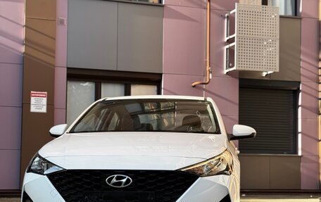 Hyundai Solaris II рестайлинг, 2021 год, 900 000 рублей, 10 фотография