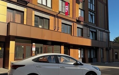 Hyundai Solaris II рестайлинг, 2021 год, 900 000 рублей, 4 фотография