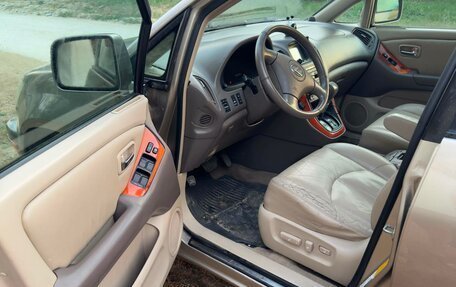 Lexus RX IV рестайлинг, 2001 год, 750 000 рублей, 5 фотография