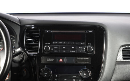 Mitsubishi Outlander III рестайлинг 3, 2013 год, 1 499 000 рублей, 10 фотография