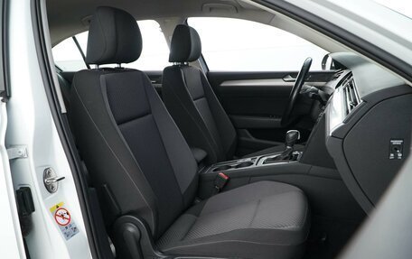 Volkswagen Passat B8 рестайлинг, 2018 год, 1 598 055 рублей, 8 фотография