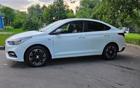 Hyundai Solaris II рестайлинг, 2019 год, 920 000 рублей, 2 фотография