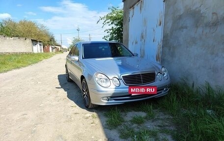 Mercedes-Benz E-Класс, 2005 год, 940 000 рублей, 3 фотография