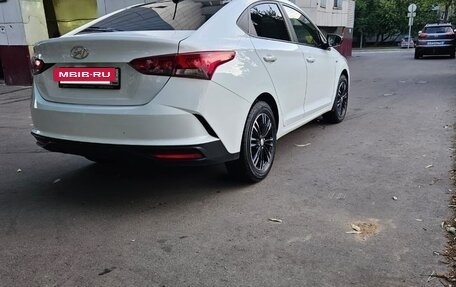 Hyundai Solaris II рестайлинг, 2019 год, 920 000 рублей, 19 фотография