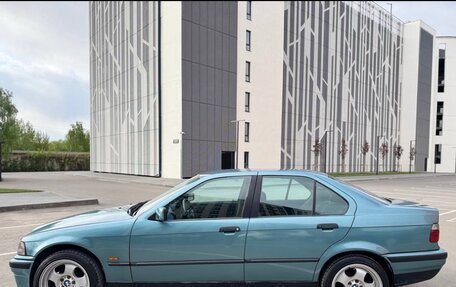 BMW 3 серия, 1992 год, 259 000 рублей, 13 фотография