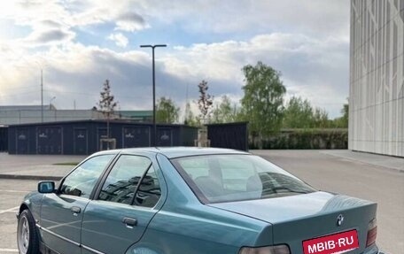 BMW 3 серия, 1992 год, 259 000 рублей, 11 фотография