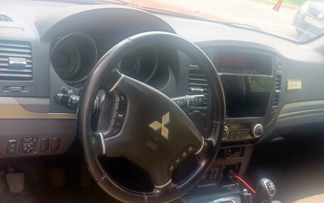 Mitsubishi Pajero IV, 2008 год, 2 800 000 рублей, 4 фотография