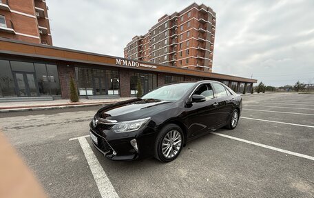 Toyota Camry, 2018 год, 2 000 000 рублей, 4 фотография
