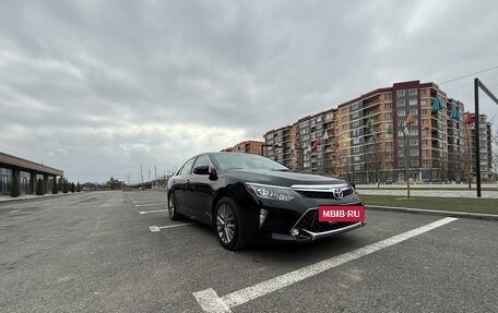 Toyota Camry, 2018 год, 2 000 000 рублей, 2 фотография