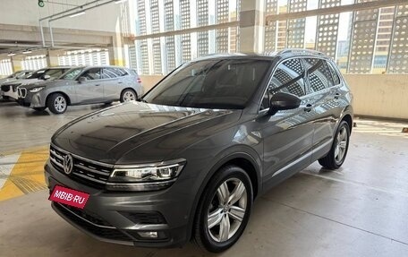 Volkswagen Tiguan II, 2021 год, 2 199 100 рублей, 1 фотография