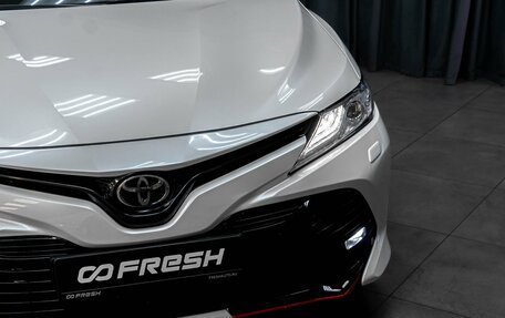 Toyota Camry, 2020 год, 3 239 000 рублей, 8 фотография