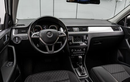 Skoda Rapid I, 2017 год, 1 290 000 рублей, 6 фотография