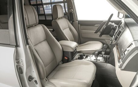 Mitsubishi Pajero IV, 2017 год, 2 899 000 рублей, 8 фотография