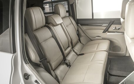 Mitsubishi Pajero IV, 2017 год, 2 899 000 рублей, 7 фотография