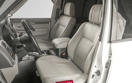 Mitsubishi Pajero IV, 2017 год, 2 899 000 рублей, 10 фотография