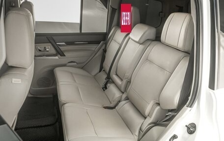 Mitsubishi Pajero IV, 2017 год, 2 899 000 рублей, 9 фотография