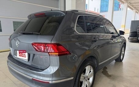 Volkswagen Tiguan II, 2021 год, 2 199 100 рублей, 4 фотография