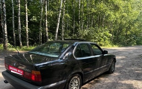BMW 5 серия, 1988 год, 470 000 рублей, 24 фотография
