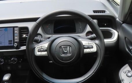 Honda Fit, 2020 год, 820 000 рублей, 18 фотография