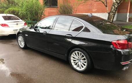 BMW 5 серия, 2015 год, 3 670 000 рублей, 3 фотография