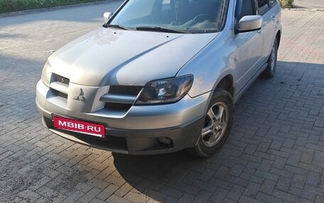 Mitsubishi Outlander III рестайлинг 3, 2003 год, 500 000 рублей, 3 фотография