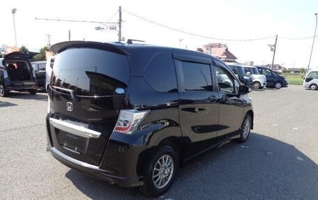 Honda Freed I, 2013 год, 640 000 рублей, 7 фотография