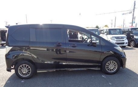 Honda Freed I, 2013 год, 640 000 рублей, 9 фотография
