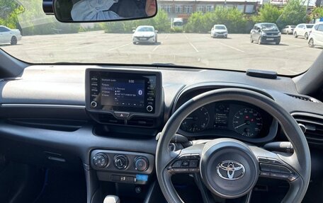 Toyota Yaris, 2021 год, 830 000 рублей, 8 фотография