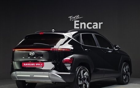 Hyundai Kona, 2023 год, 2 430 000 рублей, 3 фотография